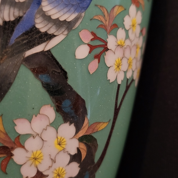 Japanese Cloisonne Enamel Vase Floral Bird Motif late 19th/Early 20th Century - Picture 6 of 16